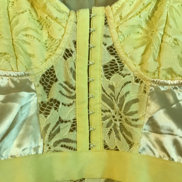 Yellow Lacy Bodysuit - Picture 3 of 3